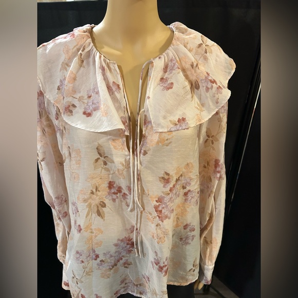 H&M Tops - H&M floral blouse sz L.